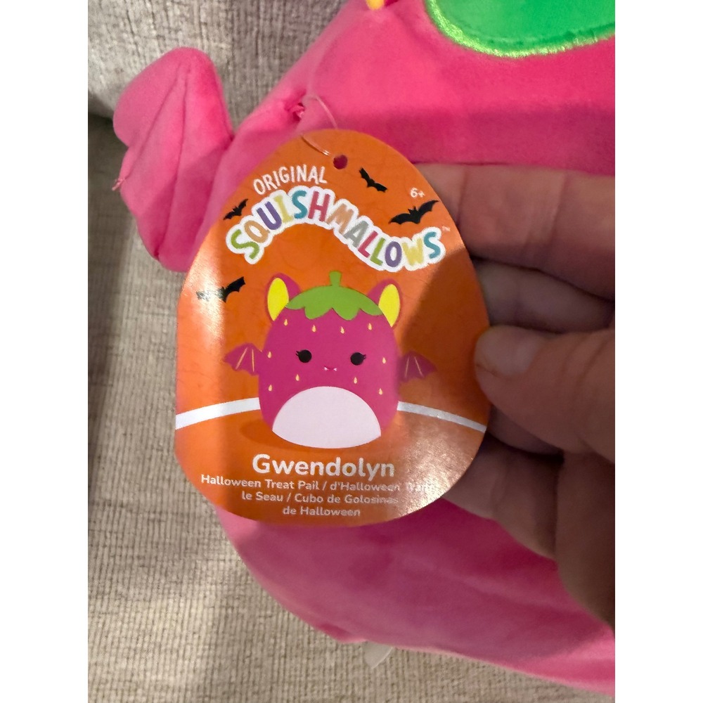 Squishmallows Gwendolyn Neon Strawberry Bat Halloween Treat Pail Candy plush - Picture 4 of 6